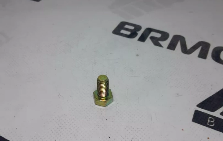 Болт с шестигранной головкой M10х20 КПП ZL30W