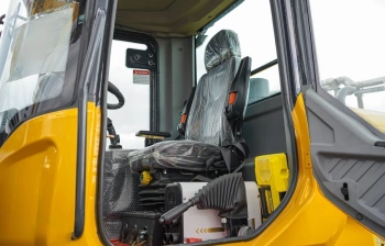 Фронтальный погрузчик Worker ZL20N (2026)