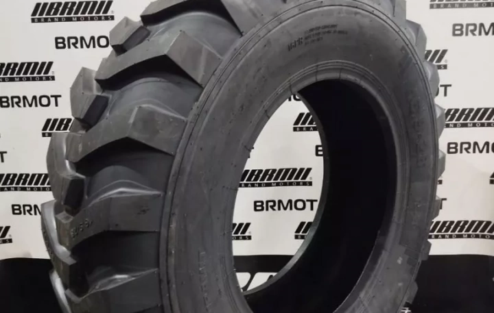 Шина бескамерная PIRAMIT 16.9-28 TL 18PR "Клюшка"R-4