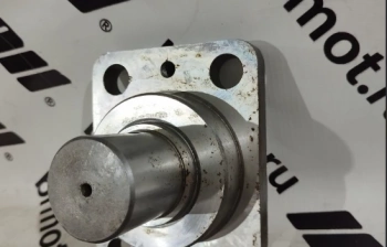 Шкворень верхний  WZL100.05  на экскаватор погрузчик KAIMAN 4RXL